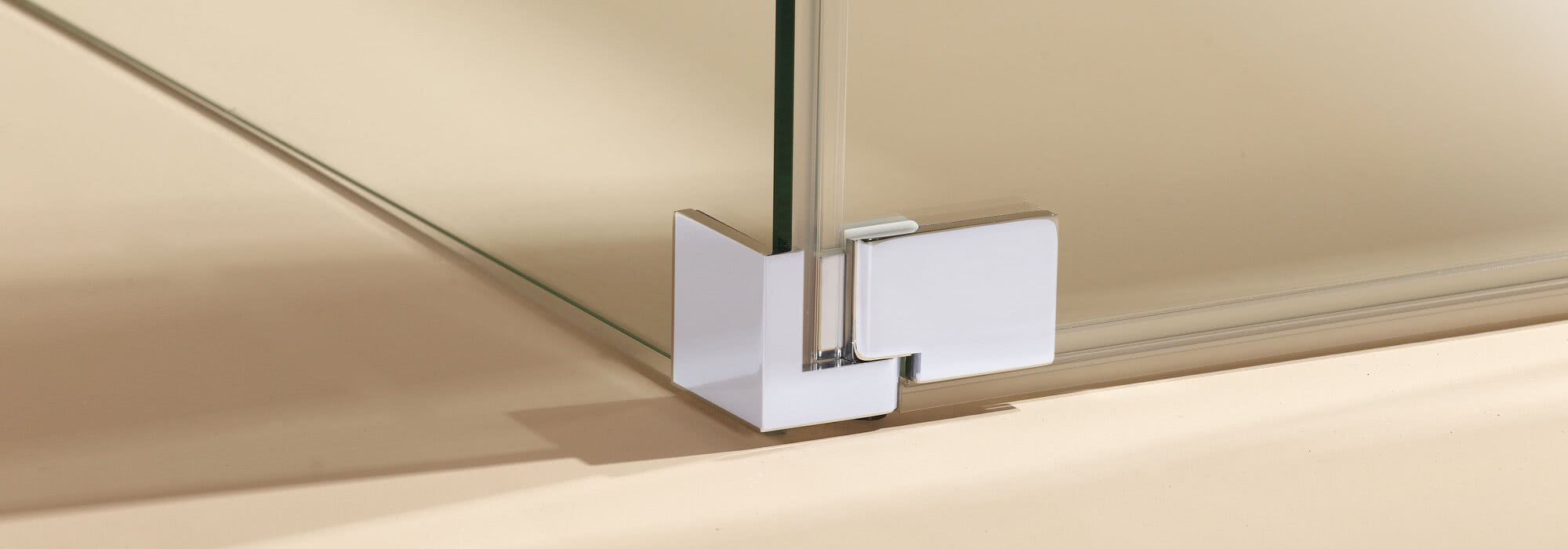 Omega shower fitting, bottom