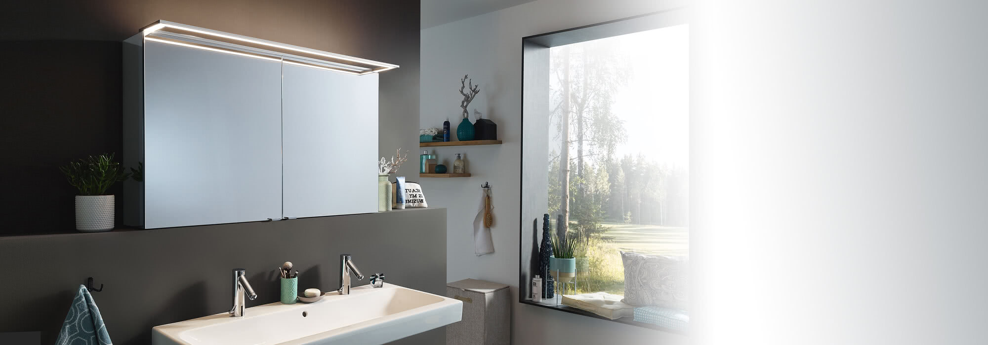 Modern-Line mirror cabinet with top panel light in frame form (GLSR)