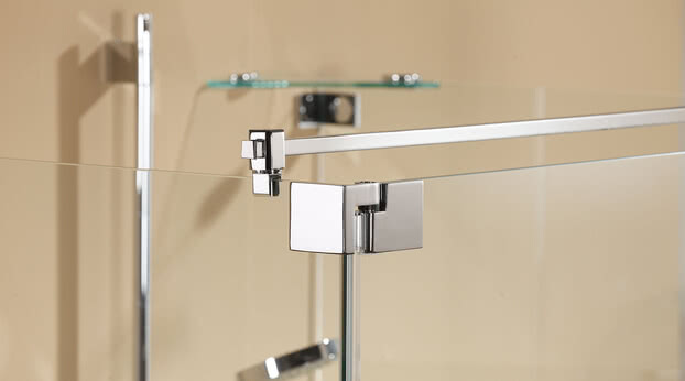 Omega shower with stabilizing bar