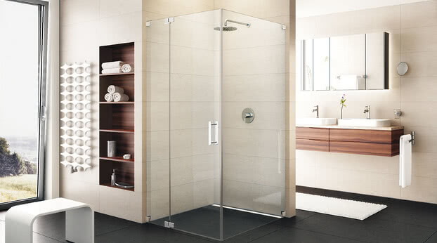 Achat R Plus shower side access