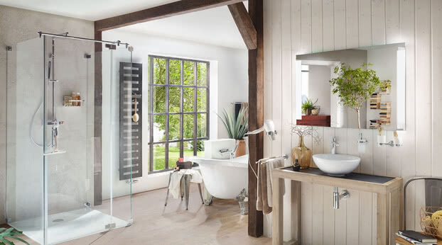 Country Achat R Plus bath shower with Smart-Line mirror