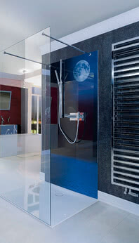 Inloop shower, side view