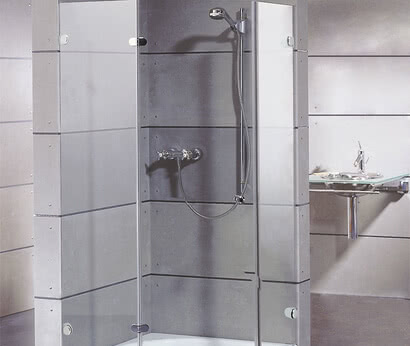 Saphir shower five-sided model, frameless