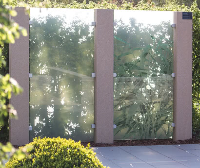 SPRINZ custom solution for glass privacy screens