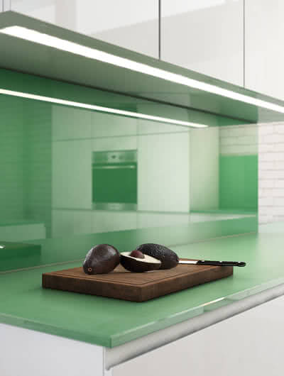 SPRINZ Gruen Rueckwand Arbeitsplatte Avocado web.jpg