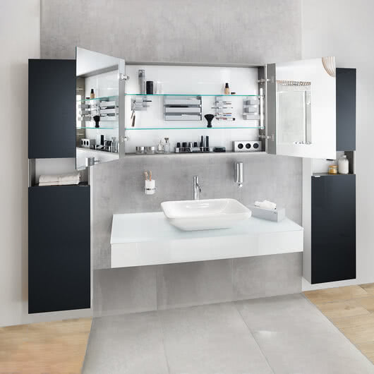 Sprinz bathroom furniture with mirror cabinet