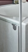 Glass shower Z-tap in detail