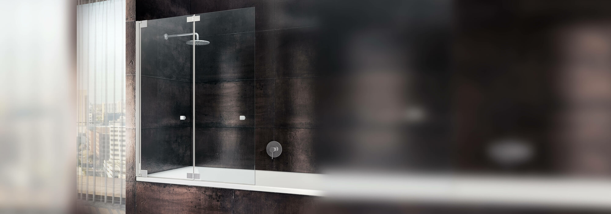 Badewanne auch als Dusche nutzen mit einem Badewannenaufsatz aus Glas von SPRINZ