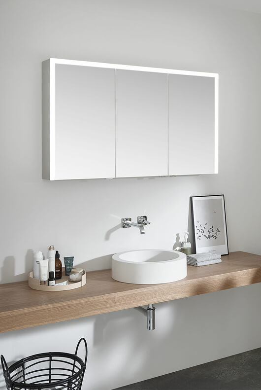 Fusion of light and mirror: Elegant-Line 2.0