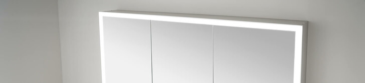 Elegant-Line 2.0 mirror cabinet with LED light strip switched on